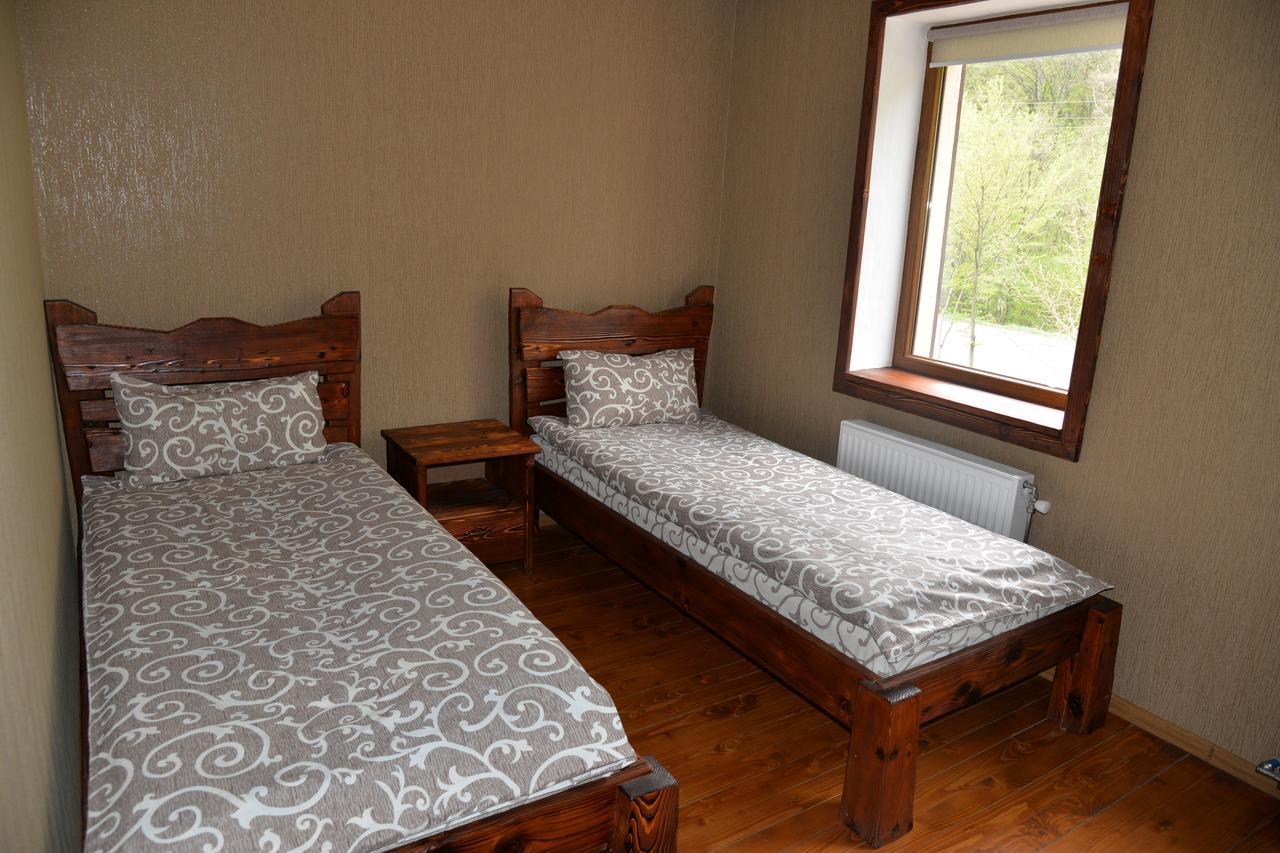 Motel Syni Potoky Swaljawa Exterior foto